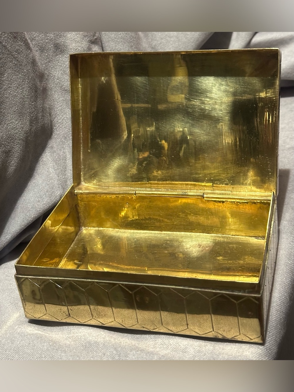Vintage Brass Art-Deco Trinket Box - Gold Finish